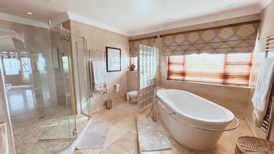 4 Bedroom Property for Sale in Grootbrakhoogte Western Cape